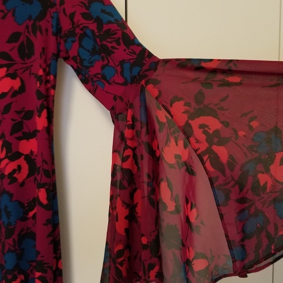 Floral Bell Sleeve Dress - Picture 2 of 5